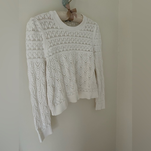Boden Knit/Crochet Boho Ivory Sweater
Size: Medium
EUC (Some light piling.) - Picture 7 of 12